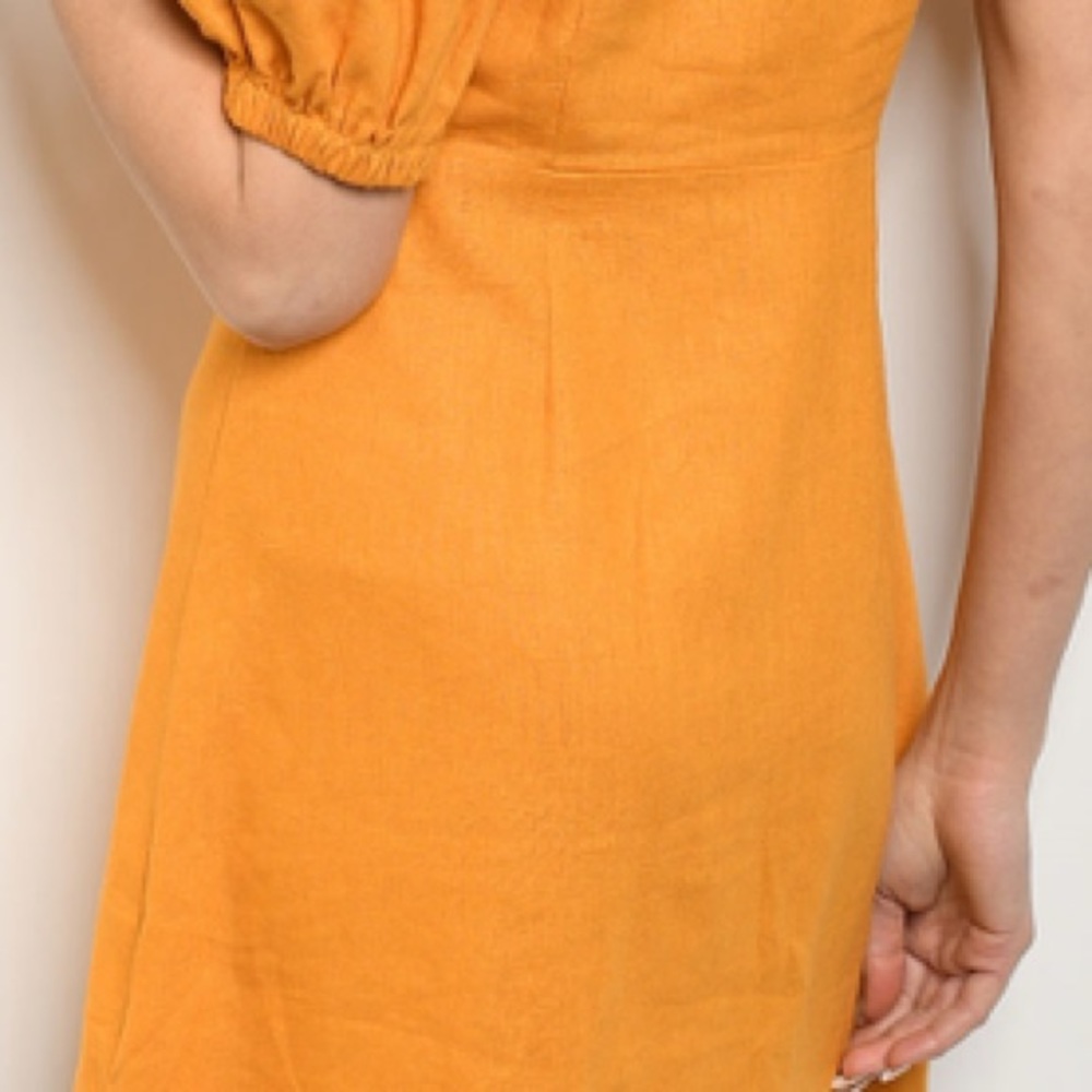 Gold saffron Short V-neck button linen blend dress - Picture 7 of 8